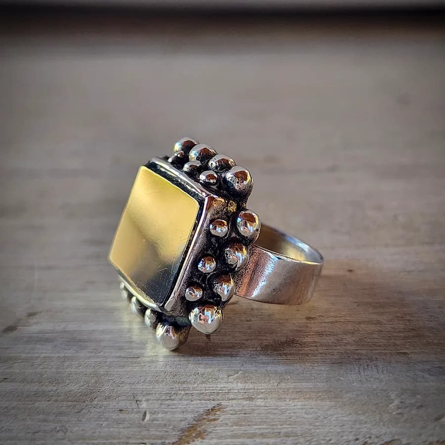 Anillo rustico artesanal